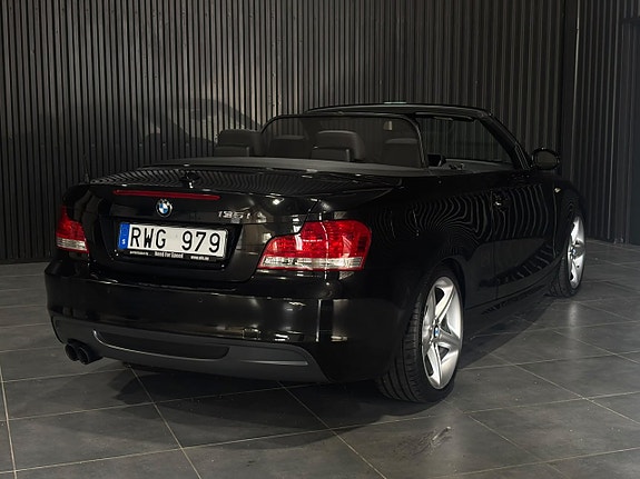 BMW 135i 7 of 19