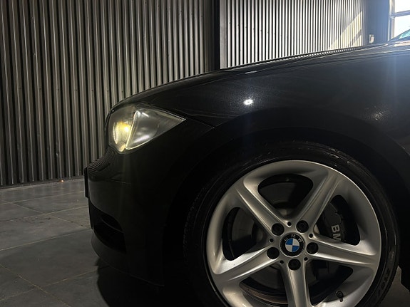 BMW 135i 8 of 19