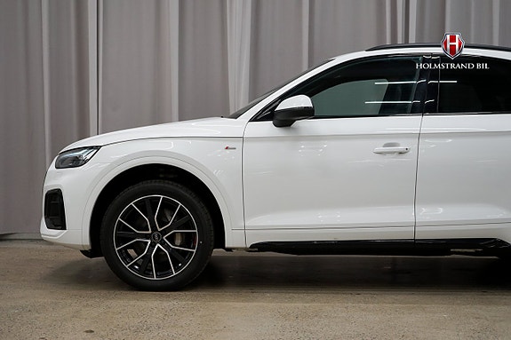 Audi Q5 7 of 22