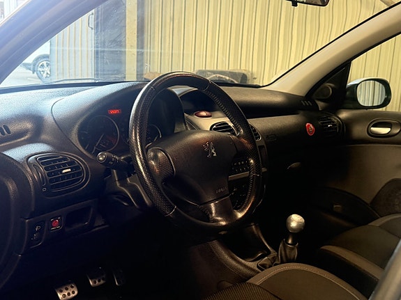 Peugeot 206 10 of 12