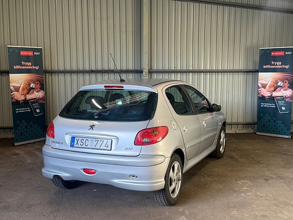Peugeot 206 5 of 12