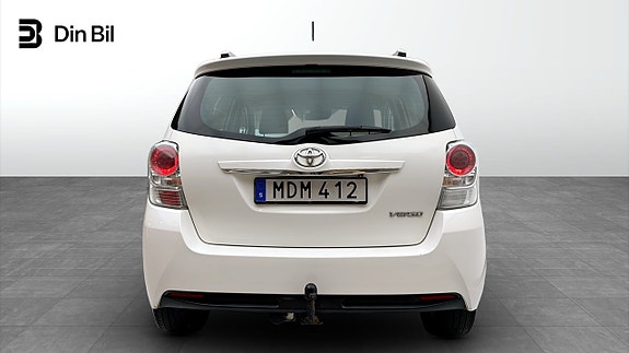 Toyota Verso 5 of 15