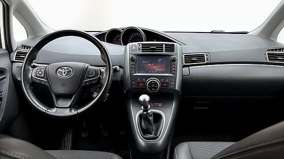 Toyota Verso 10 of 15