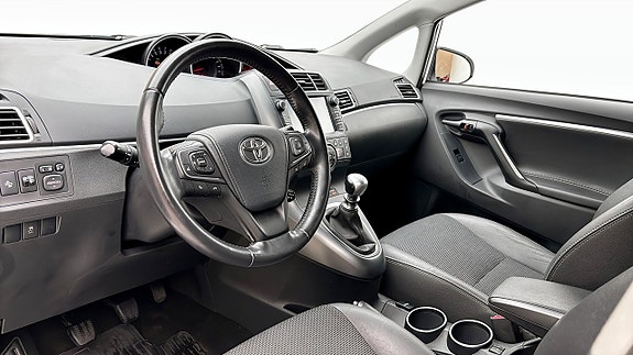 Toyota Verso 7 of 15