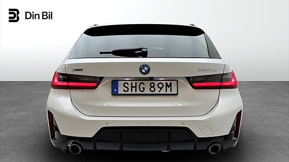BMW 330e 5 of 17
