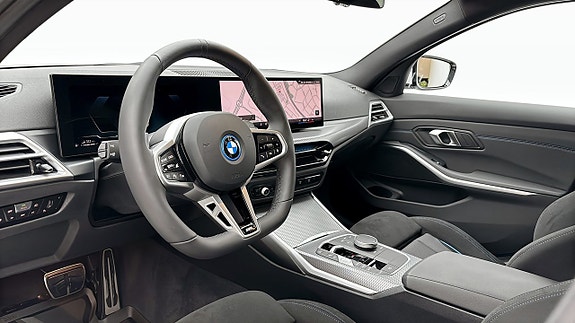 BMW 330e 8 of 17