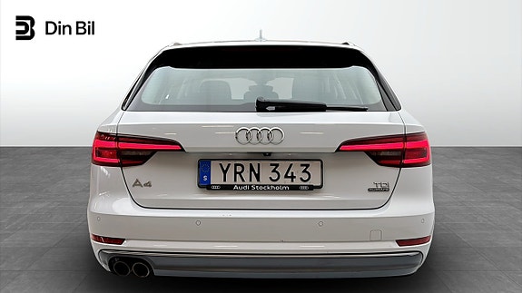 Audi A4 5 of 16