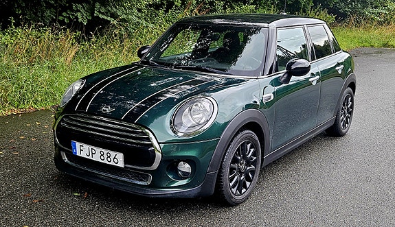 MINI Cooper 2 of 8