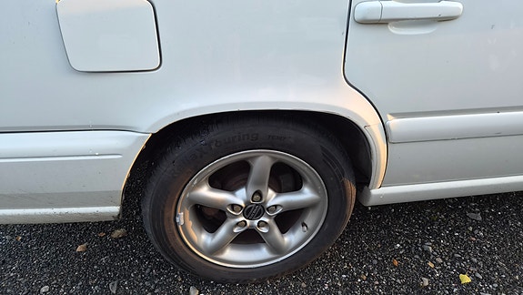 Volvo V70 5 of 10