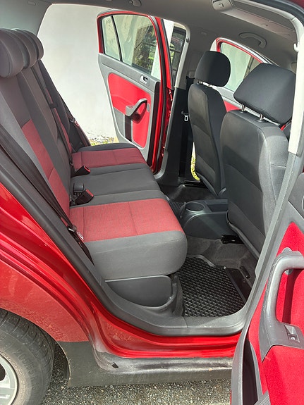 Volkswagen Golf Plus 7 of 9