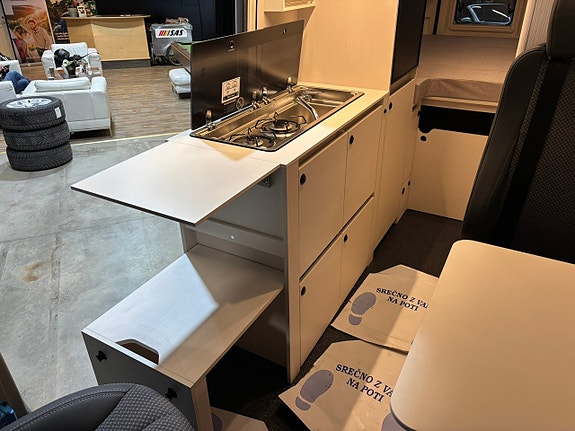 Tourne 640 Severin-Edition Select/Automat/Soft Close/Full LED/Vinter Plåtis 12 of 30
