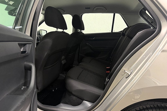 Skoda Fabia 8 of 29