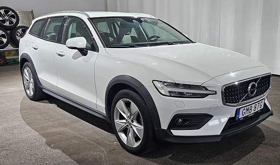 Volvo V60 Cross Country 4 of 14
