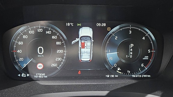 Volvo V60 Cross Country 10 of 14
