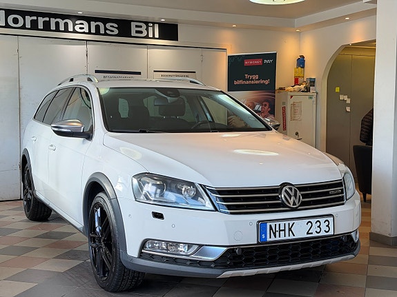 Volkswagen Passat Alltrack 3 of 28