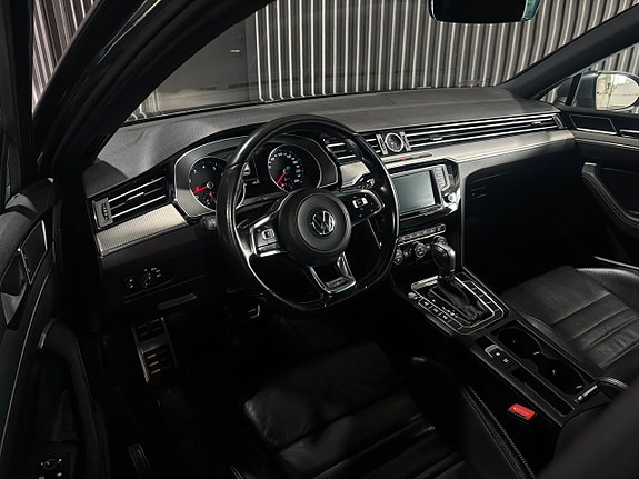 Volkswagen Passat 11 of 22