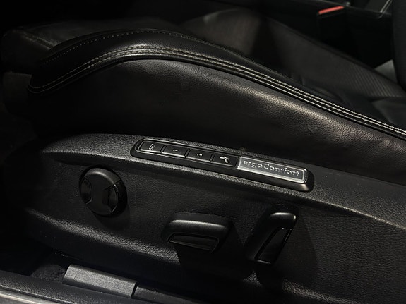 Volkswagen Passat 19 of 22
