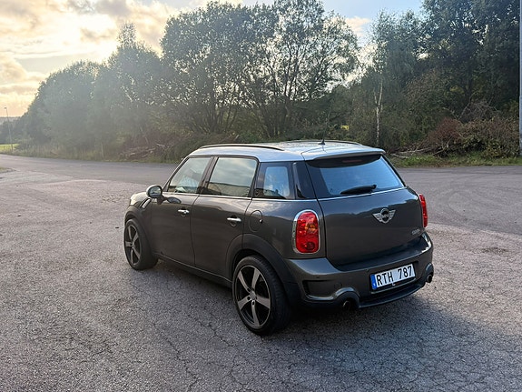 MINI Countryman Cooper S 4 of 5