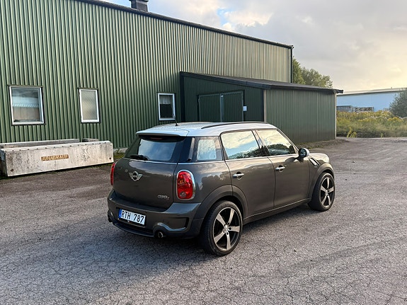 MINI Countryman Cooper S 3 of 5