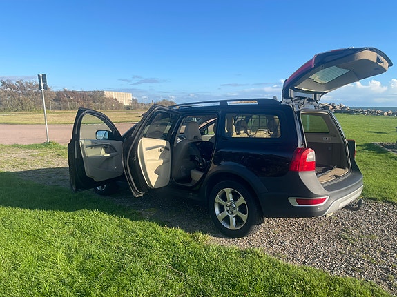 Volvo XC70 4 of 7