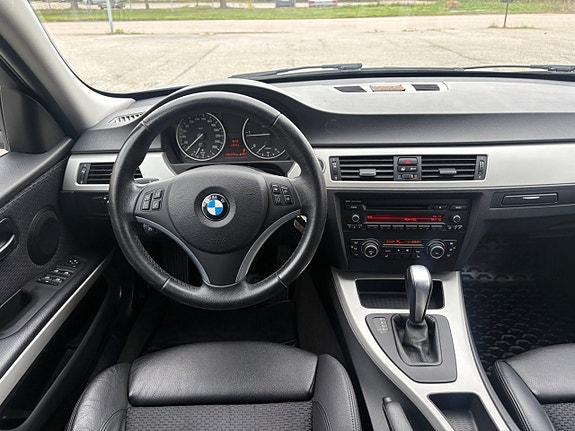 BMW 320d 8 of 14