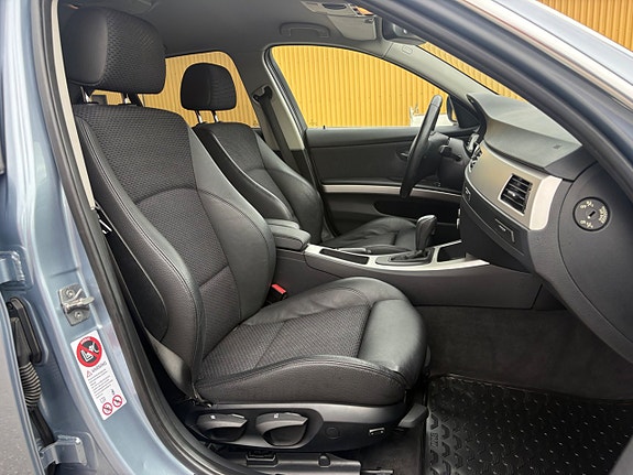 BMW 320d 11 of 14