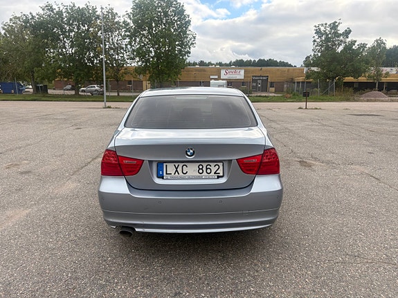BMW 320d 3 of 14