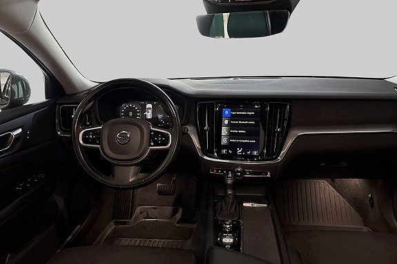 Volvo V60 Cross Country 11 of 18
