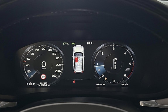 Volvo V60 Cross Country 13 of 18