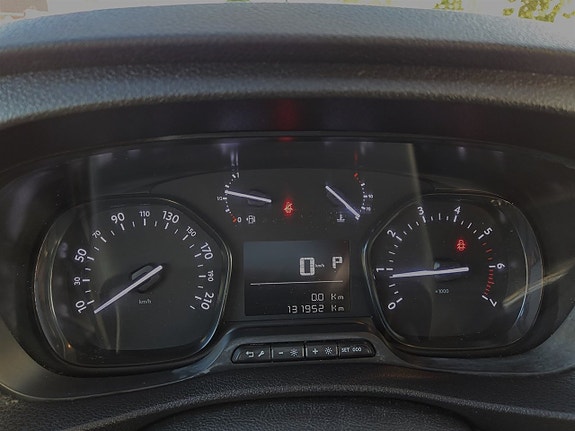 Peugeot Expert 15 of 15