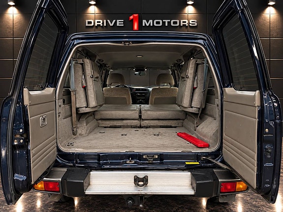 Nissan Patrol 11 of 14