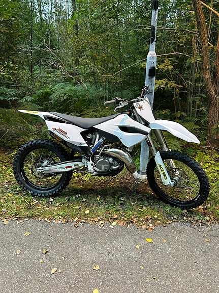 Husqvarna Tc 125cc 2 of 6