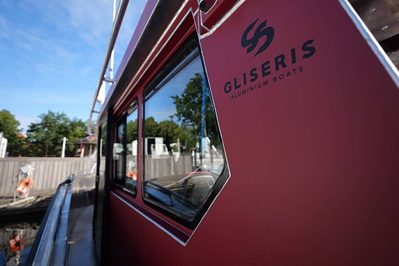Gliseris G12 Explorer - Taxibåt/Persontransport 4 of 12