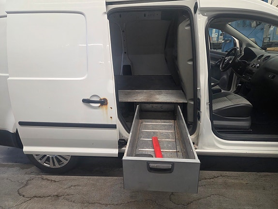 Volkswagen Caddy Maxi 6 of 9