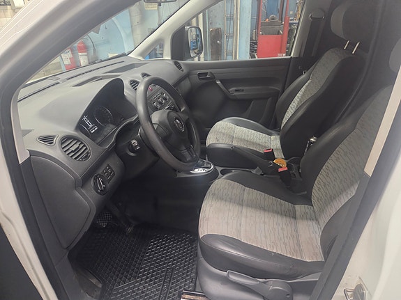 Volkswagen Caddy Maxi 9 of 9