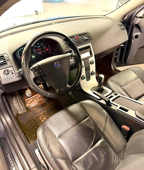 Volvo V50 10 of 18