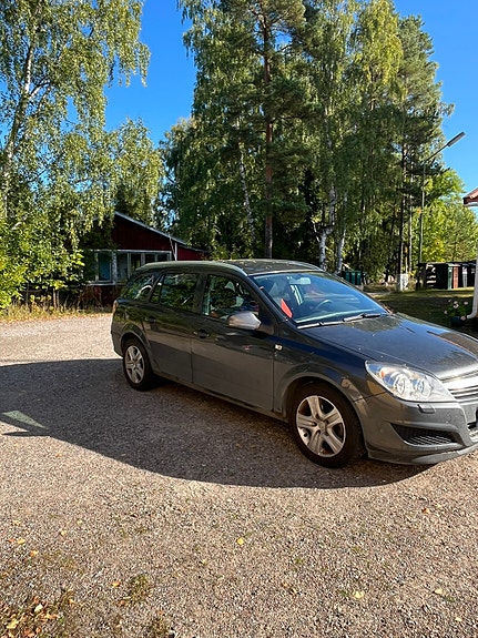 Opel Astra 3 of 8