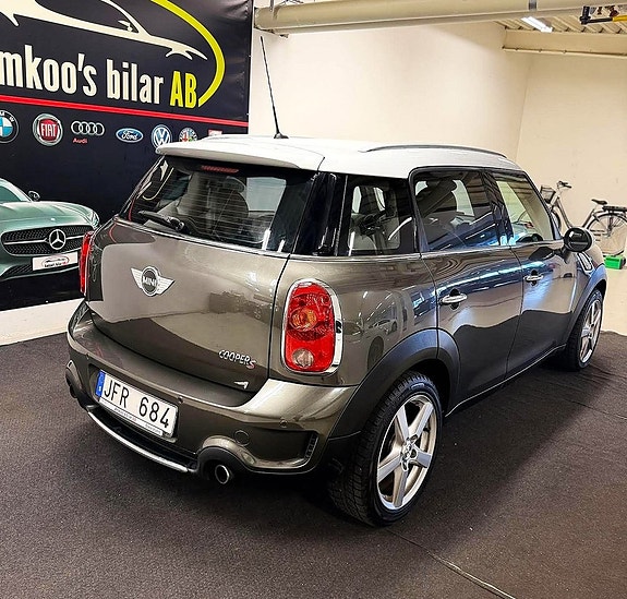 MINI Countryman Cooper S 7 of 16