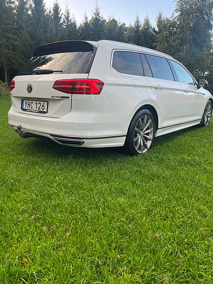 Volkswagen Passat 4 of 10