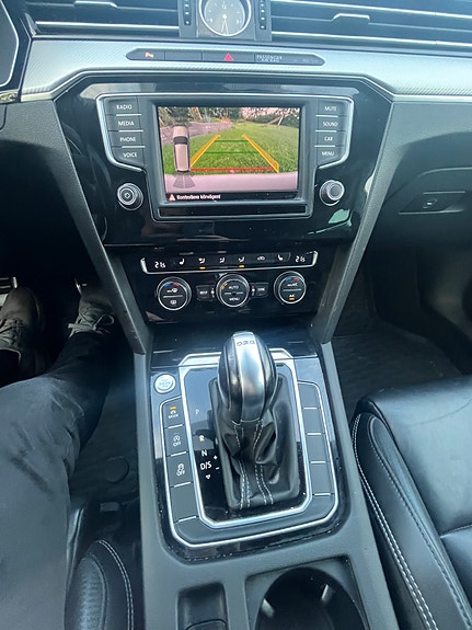 Volkswagen Passat 7 of 10