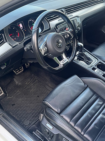 Volkswagen Passat 6 of 10
