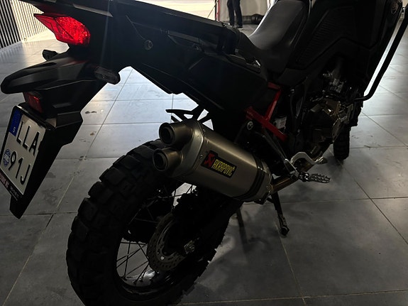 Honda CRF1100D 102hk, 2022 - Akrapovic - DCT 9 of 13
