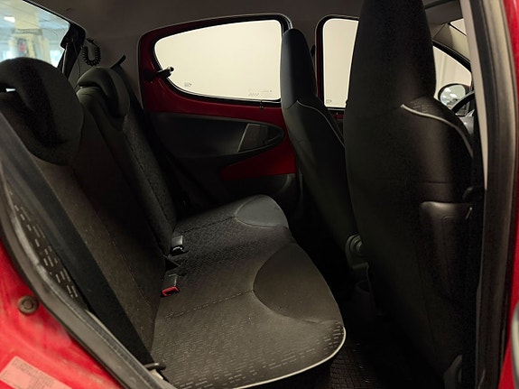 Peugeot 107 12 of 13