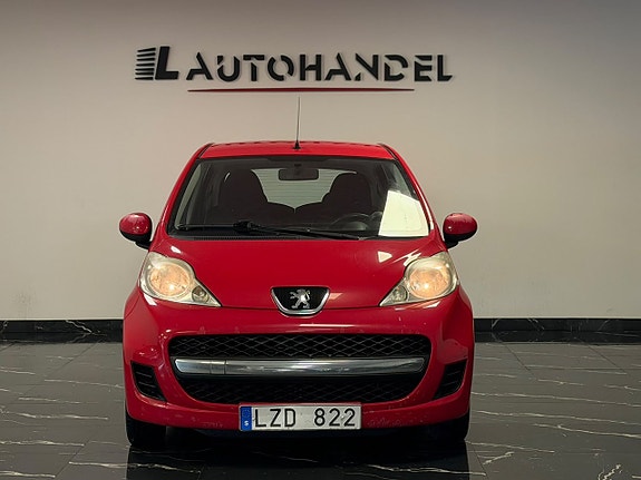 Peugeot 107 2 of 13