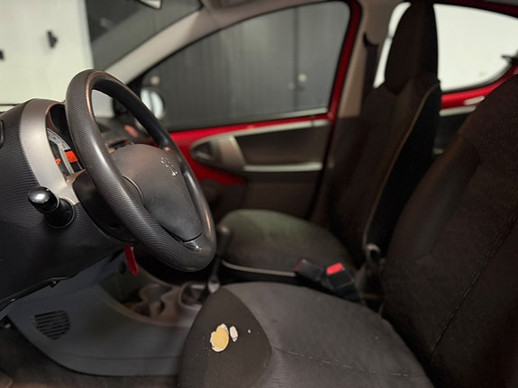 Peugeot 107 7 of 13