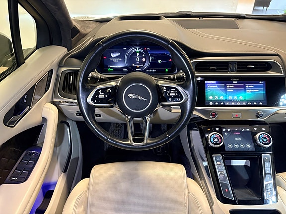 Jaguar I-PACE 7 of 24