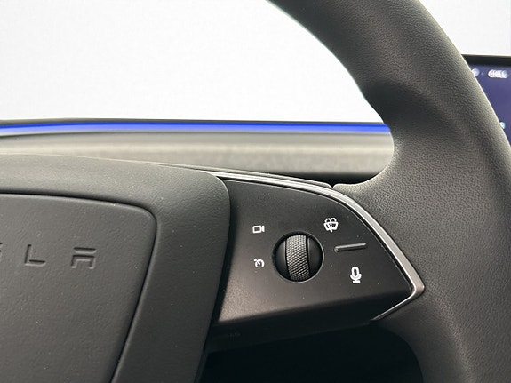 Tesla Model 3 19 of 30
