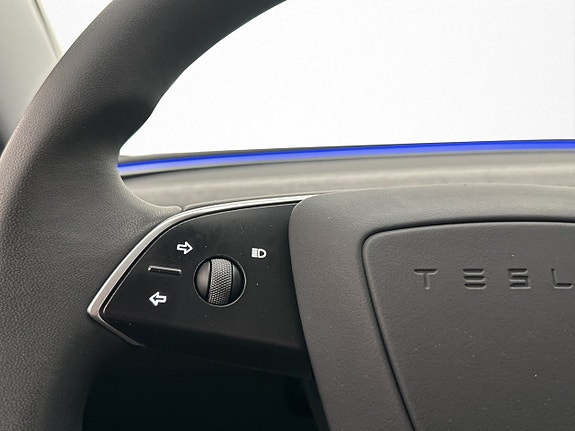 Tesla Model 3 18 of 30