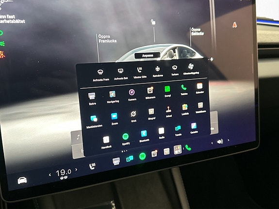 Tesla Model 3 23 of 30