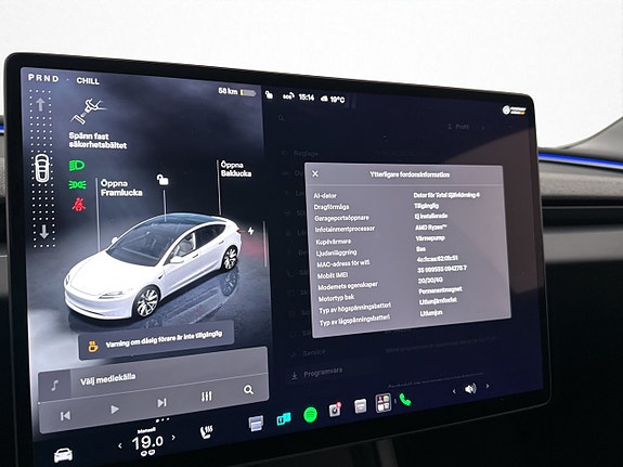 Tesla Model 3 27 of 30